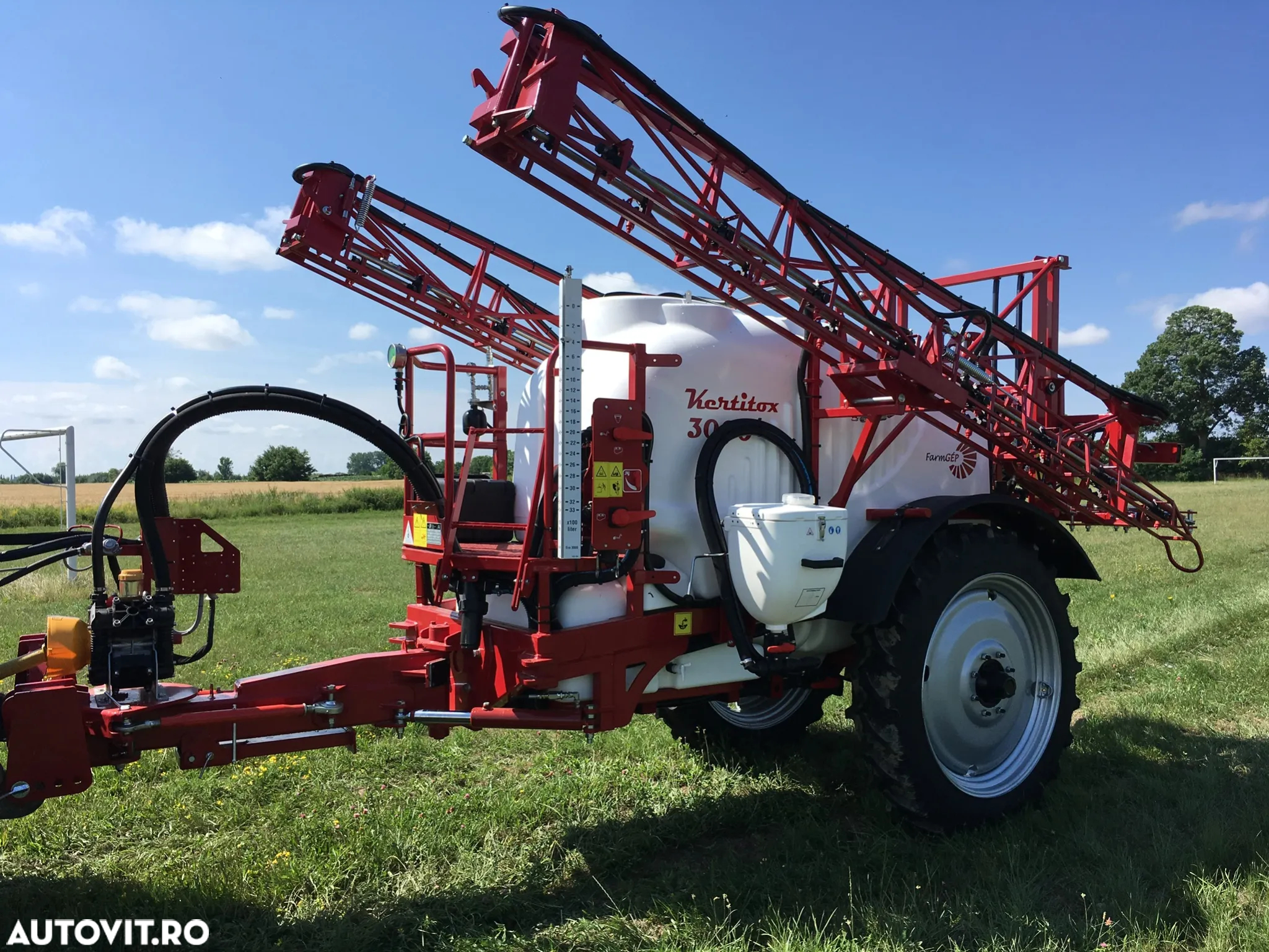 Altul Erbicidator tractar Farmgep Kertitox EcoLine 2000l/18m - 18