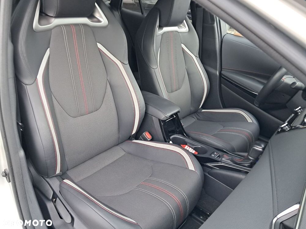 Toyota Corolla 1.8 Hybrid GPF GR Sport - 18
