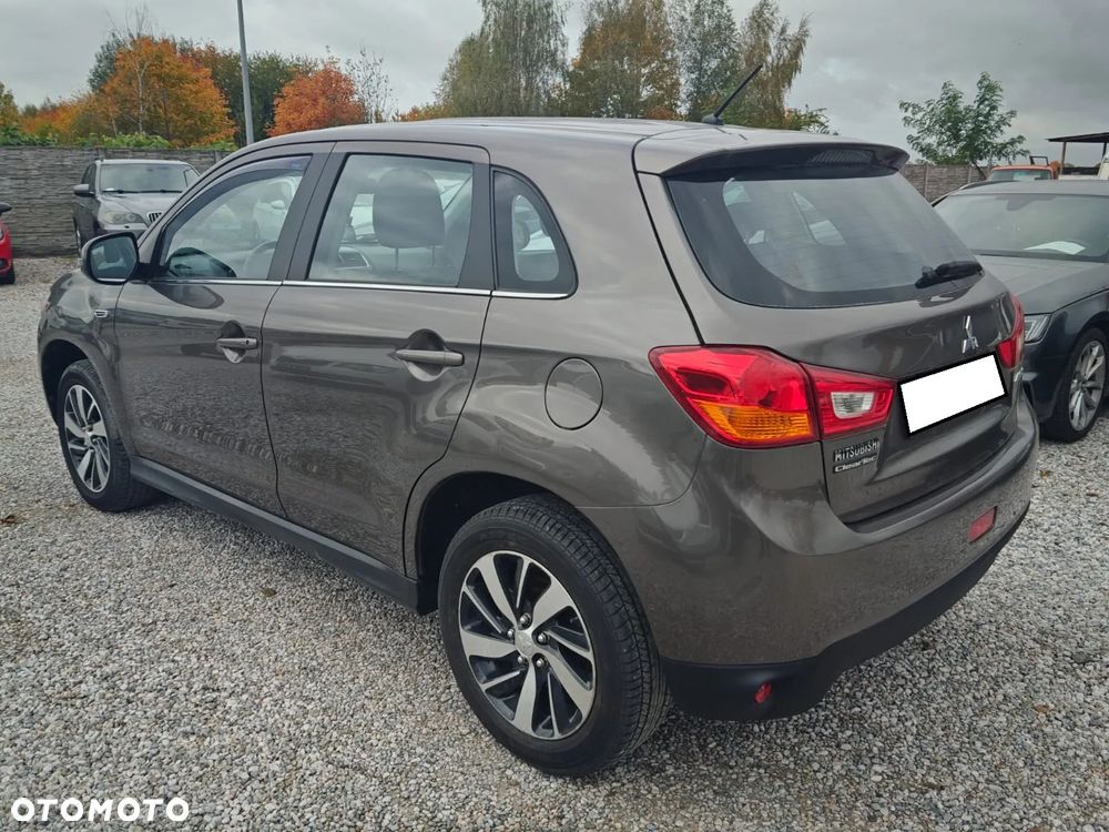 Mitsubishi ASX - 4