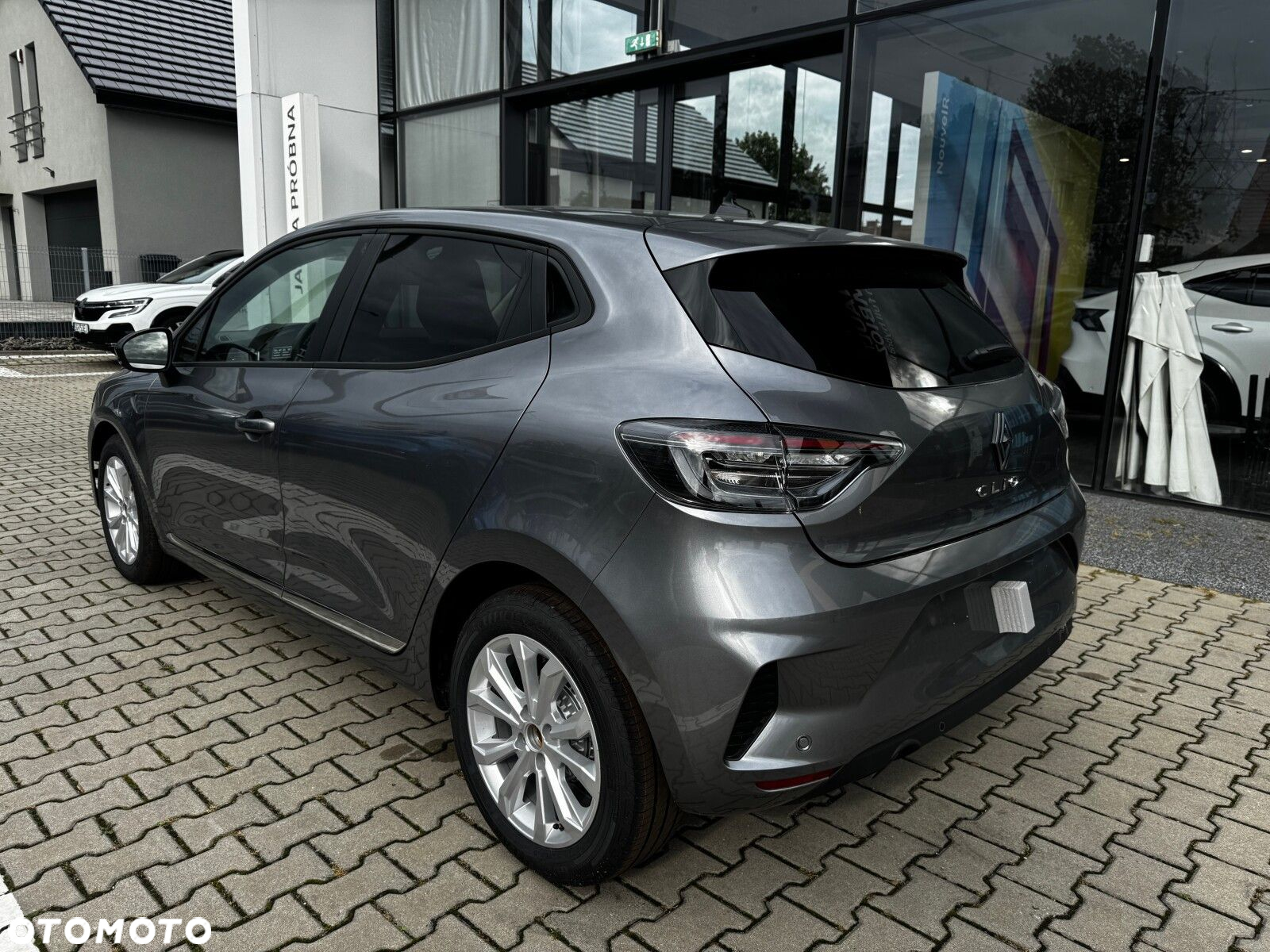 Renault Clio - 7