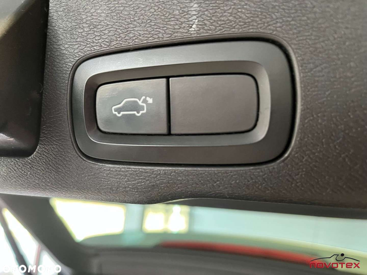 Volvo XC 60 D3 R-Design - 24