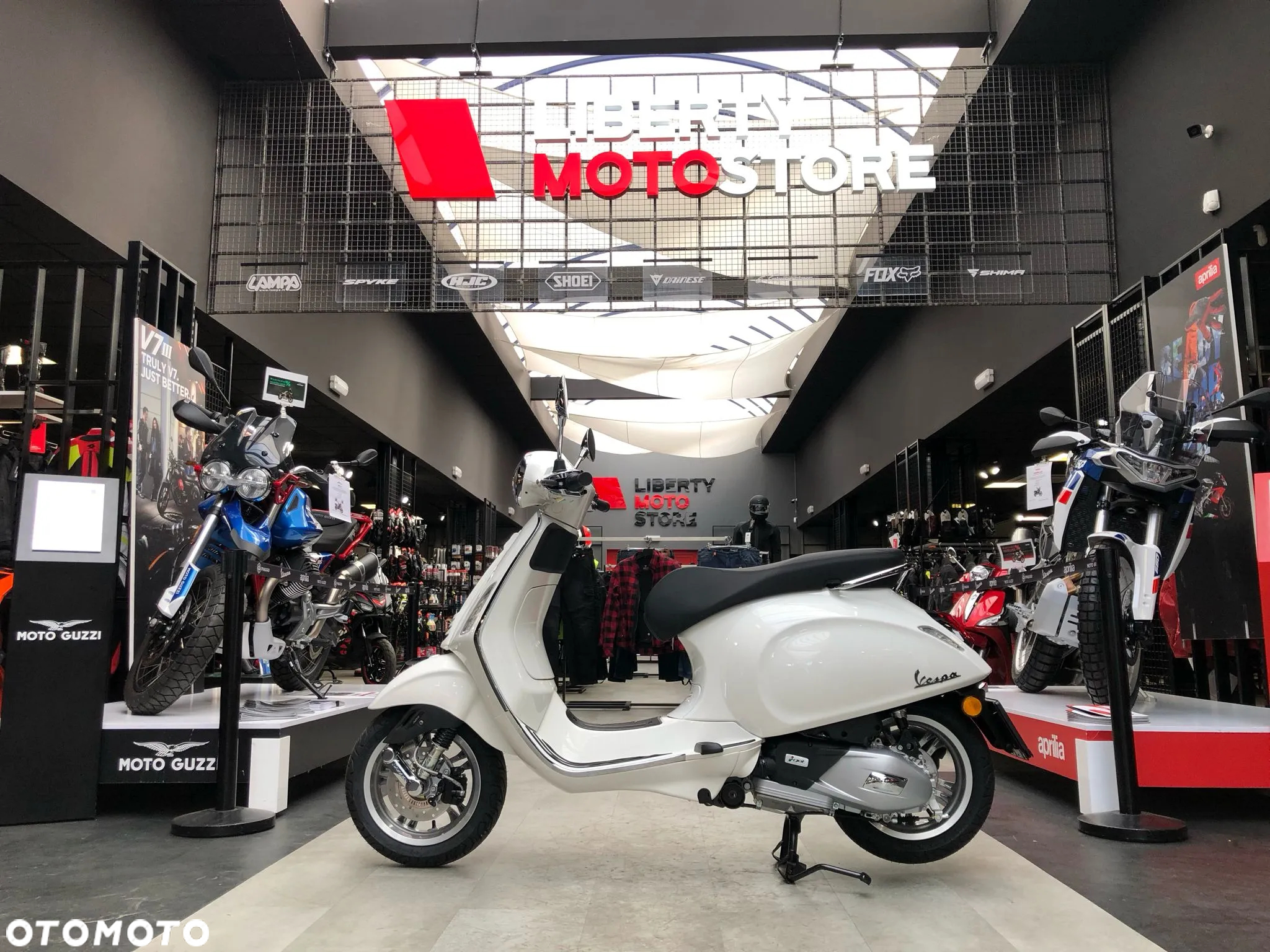 Vespa Primavera - 3