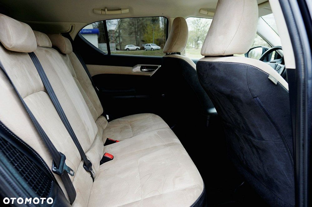 Lexus CT 200h Comfort EU6 - 16