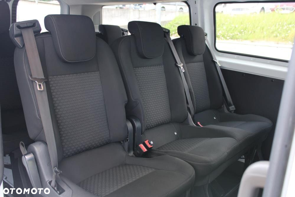 Ford Transit Custom - 11