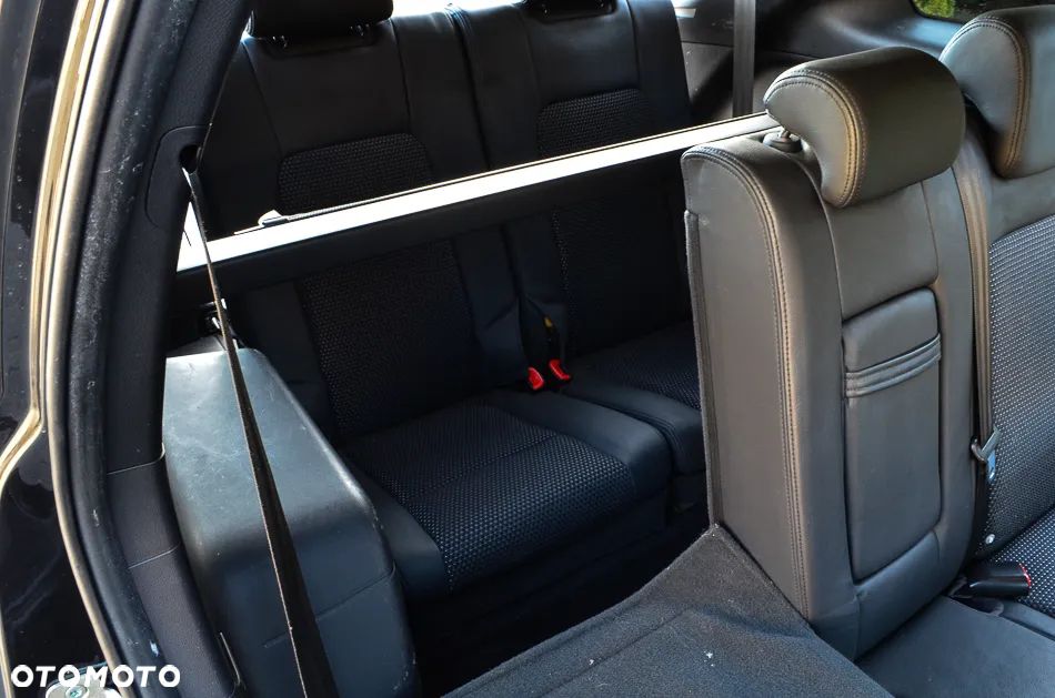 Chevrolet Captiva 2.4 2WD 7 Sitzer LS Family Edition - 32