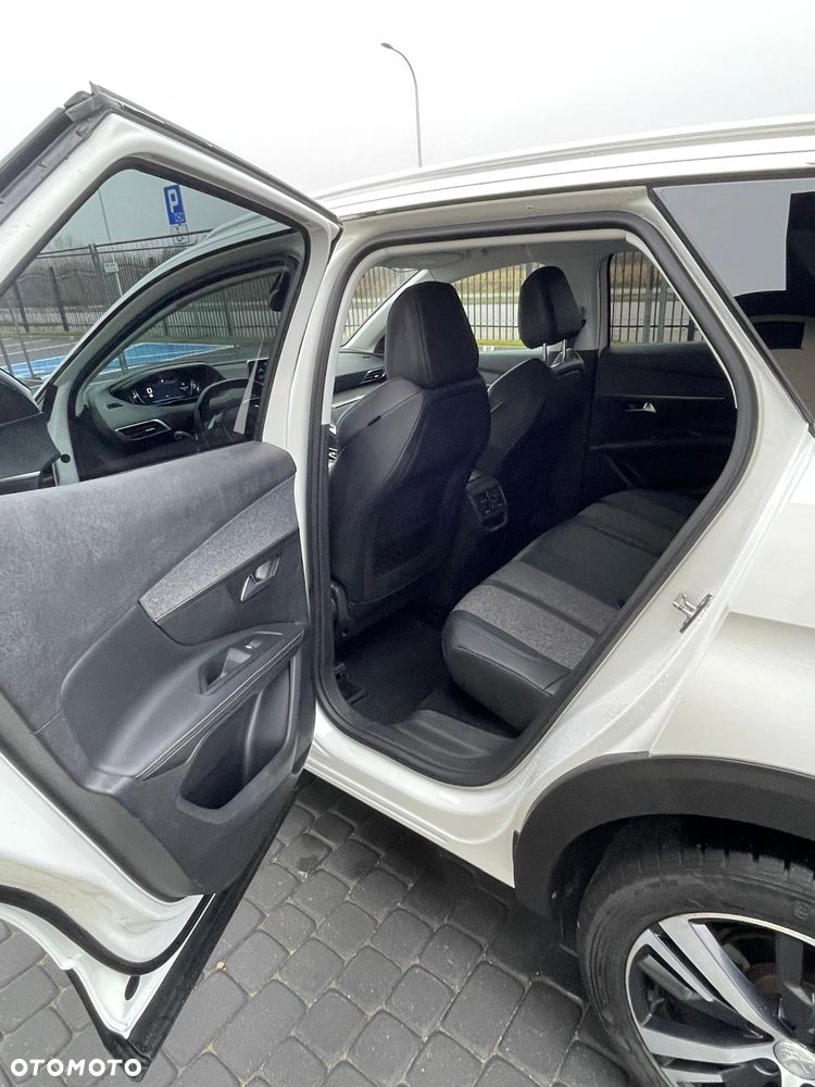 Peugeot 3008 1.5 BlueHDi Allure S&S - 13