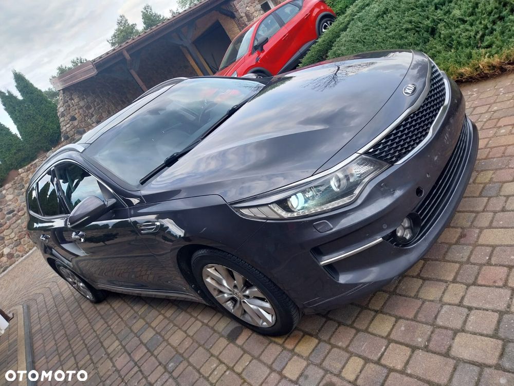 Kia Optima - 7