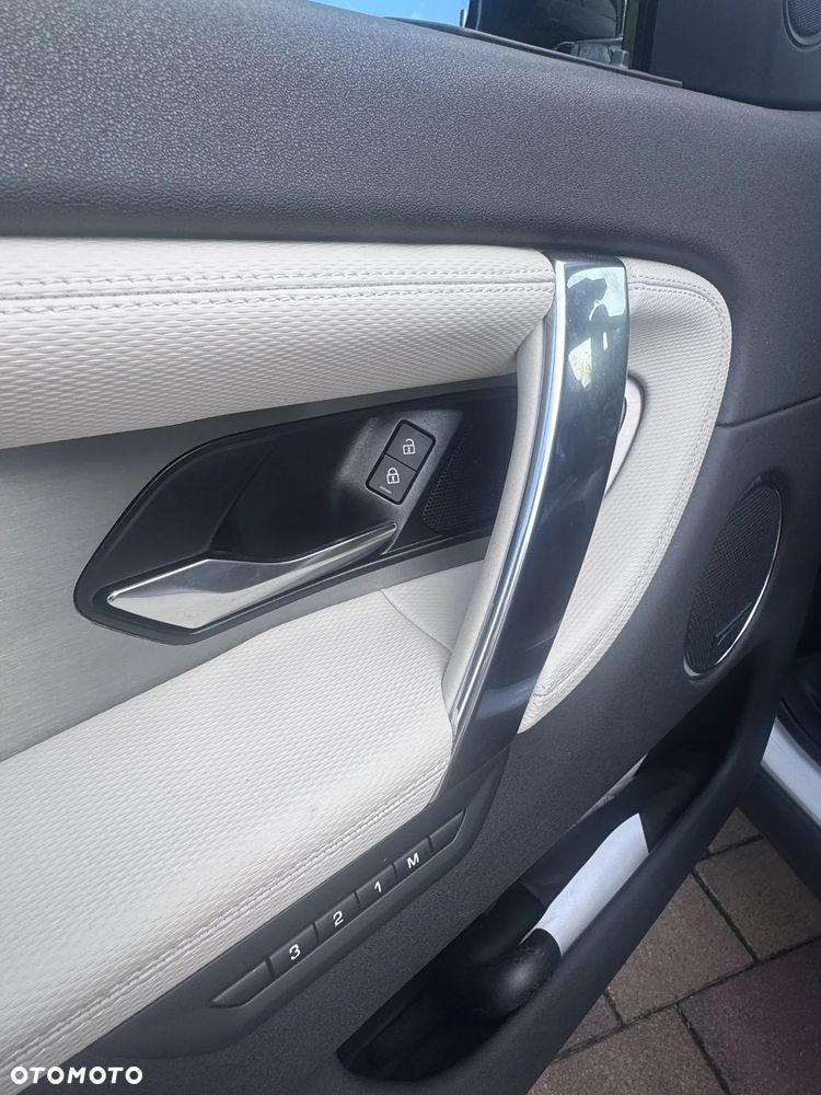 Land Rover Discovery Sport 2.0 D200 mHEV Dynamic SE - 13
