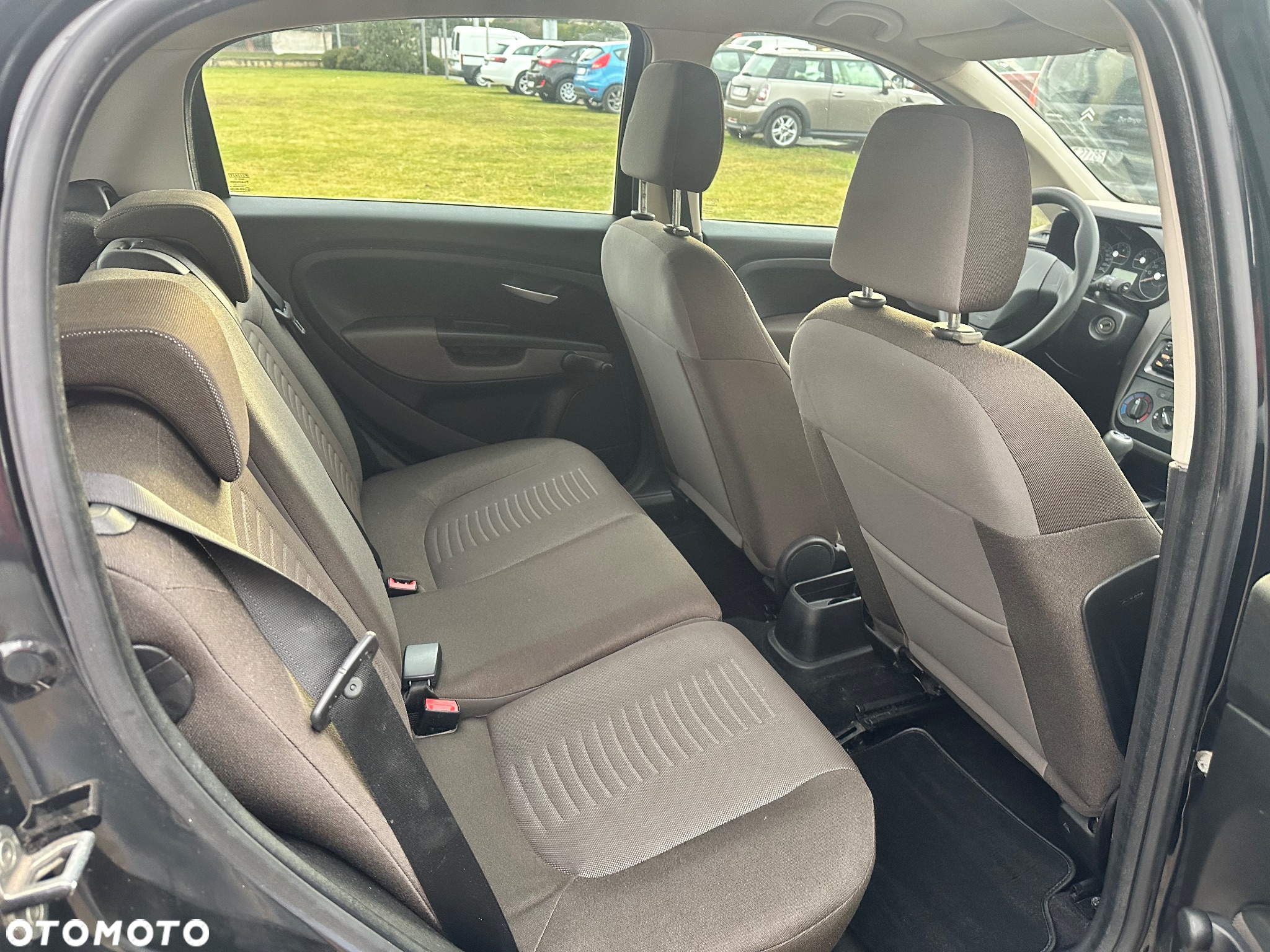 Fiat Grande Punto 1.4 8V Dualogic Active - 30