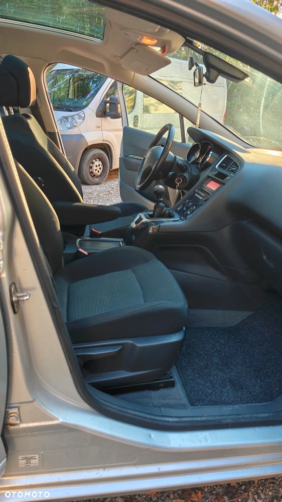 Peugeot 5008 1.6 THP Active 7os - 15