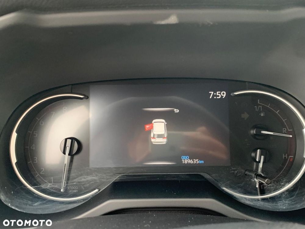 Toyota RAV4 - 12