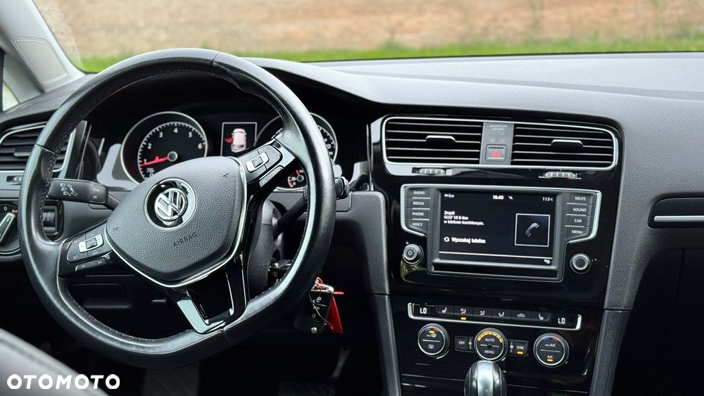 Volkswagen Golf - 17