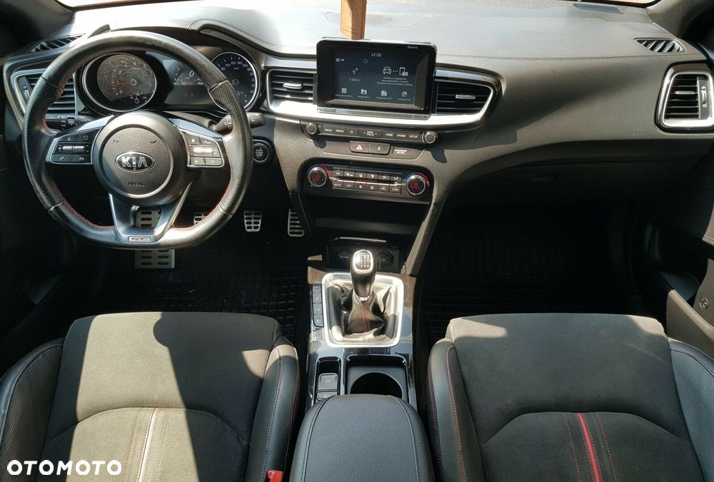 Kia ProCeed 1.6 T-GDI GT - 19