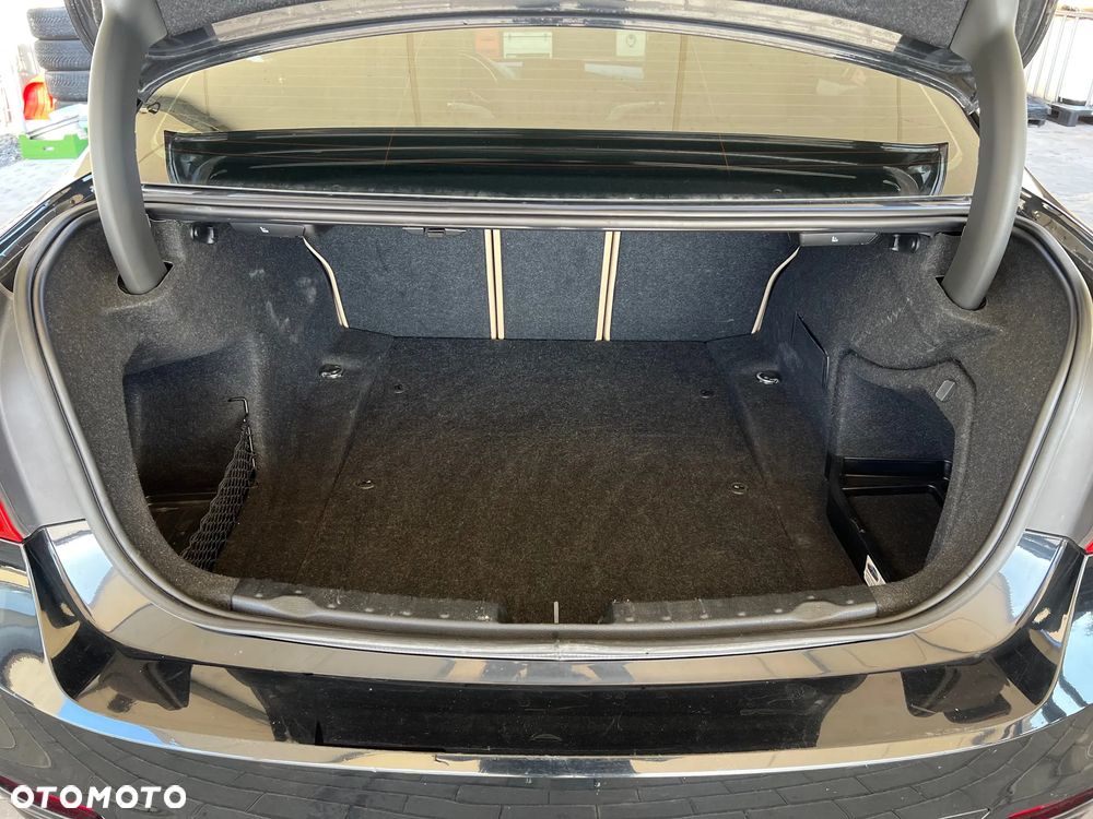 BMW Seria 3 328i - 15