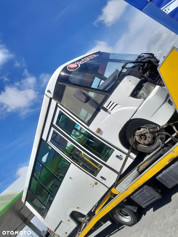 mercedes vario -autobus drzwi maska -szyba -blotnik - 1