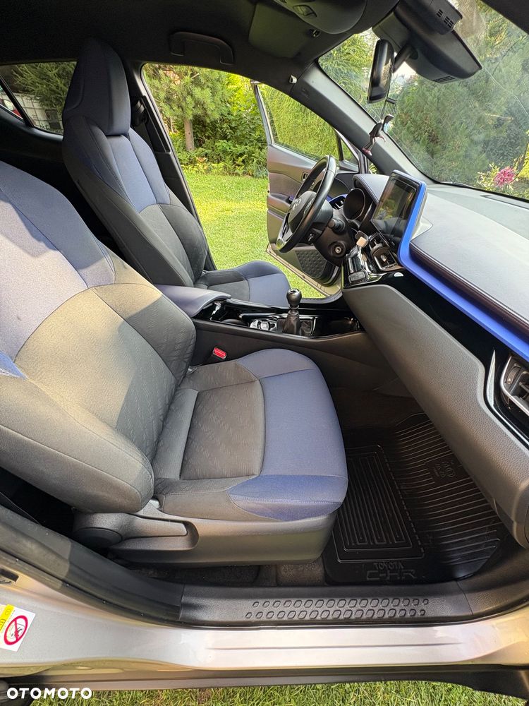 Toyota C-HR 1.2 T Dynamic - 8