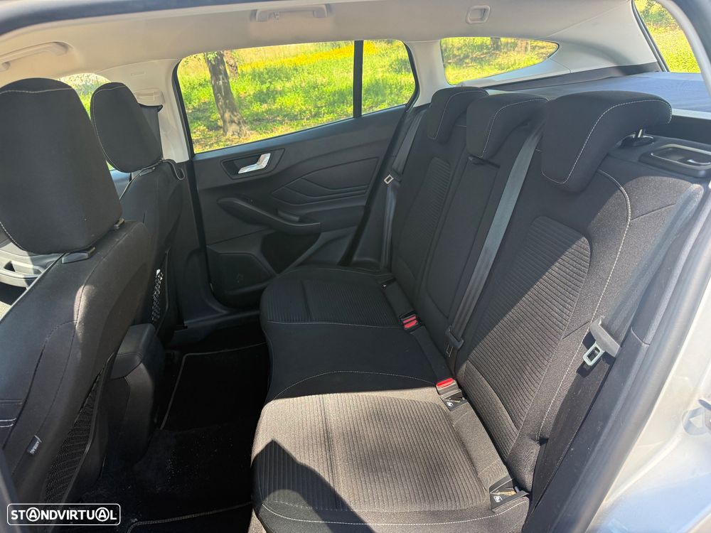 Ford Focus 1.5 EcoBlue S&S TITANIUM X - 14