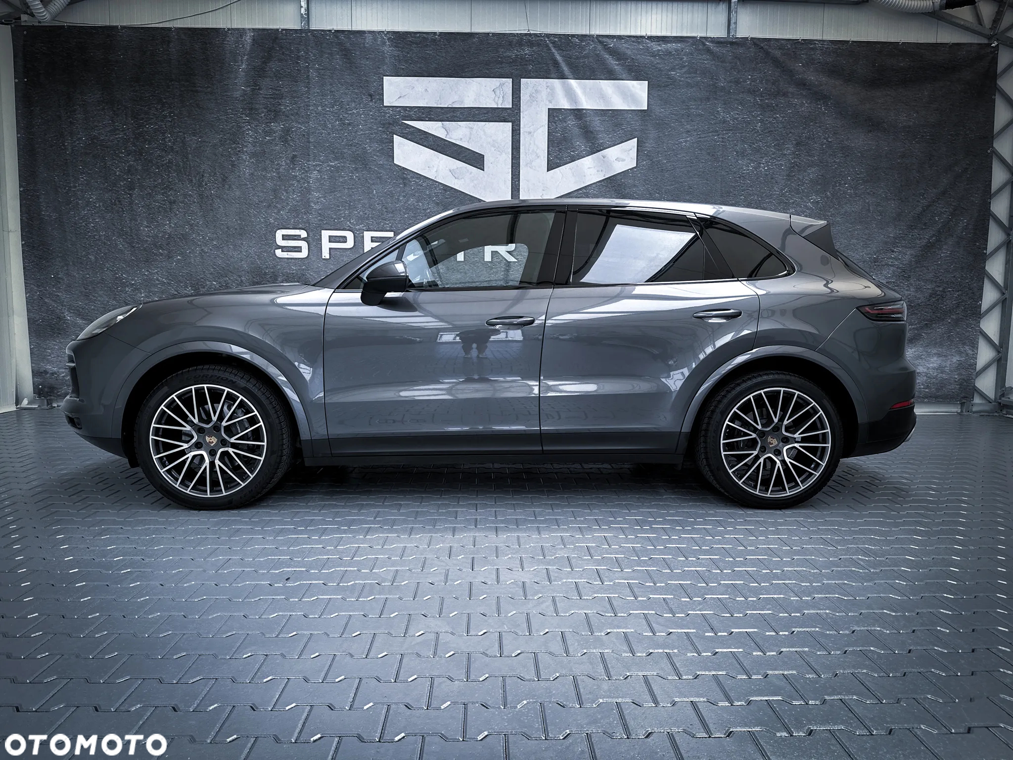 Porsche Cayenne Standard - 7