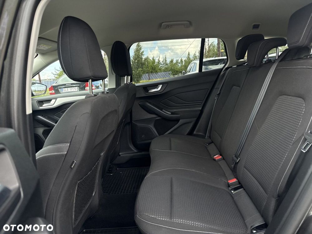 Ford Focus - 29