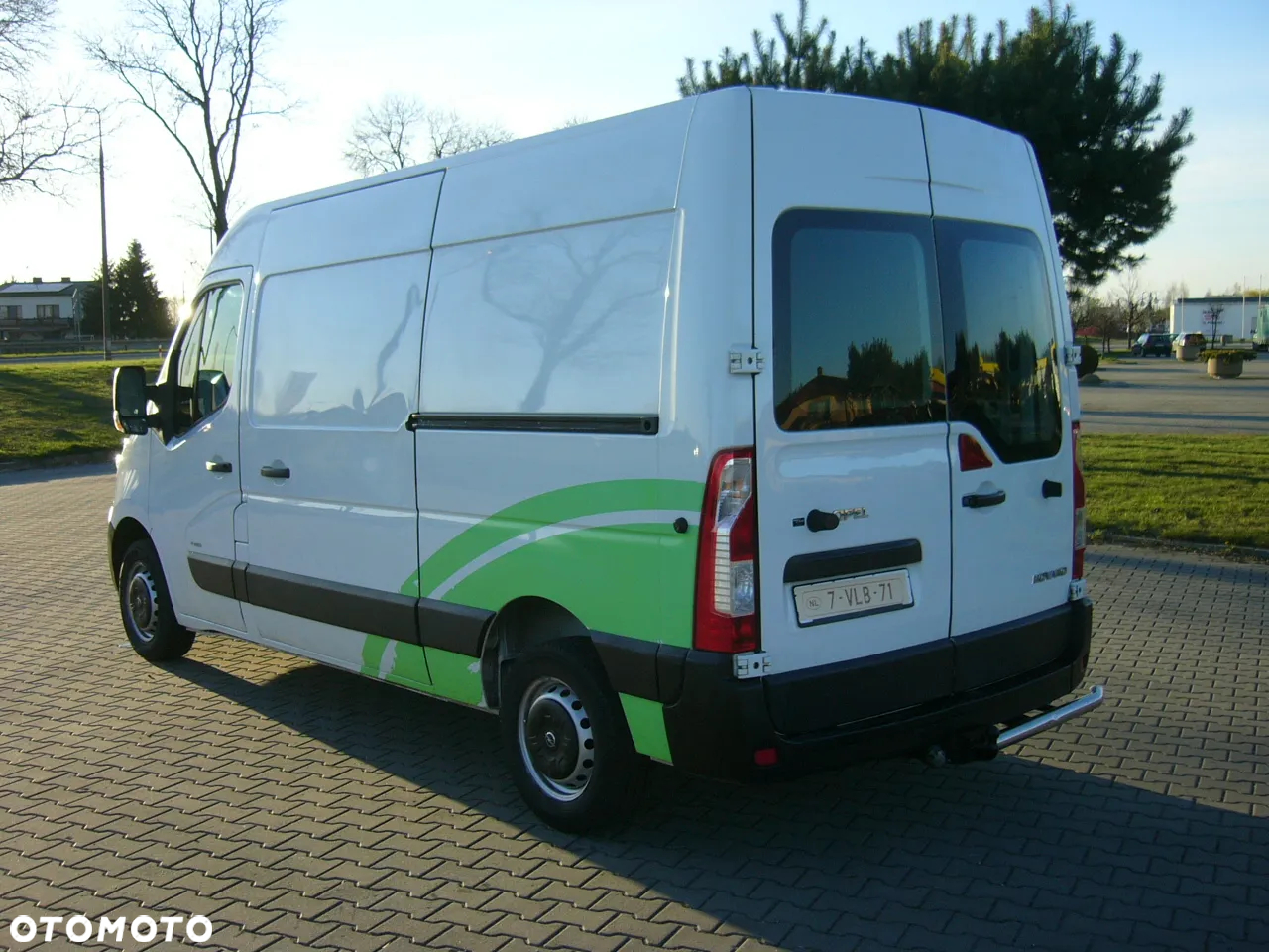 Opel Movano L2H2 2,3 dci 100Ps EURO5 - 6