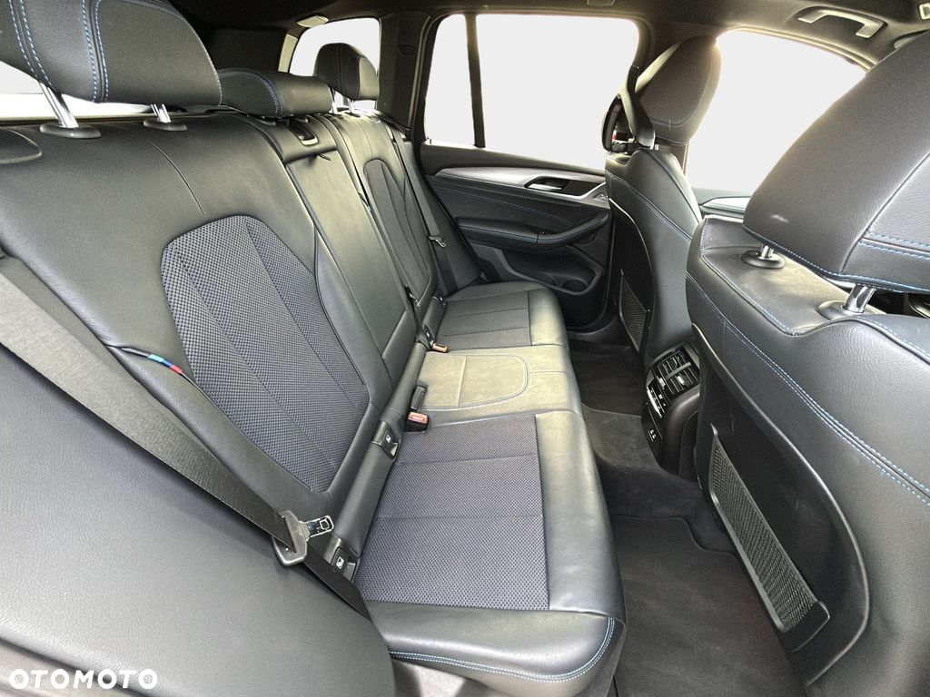 BMW X3 - 10