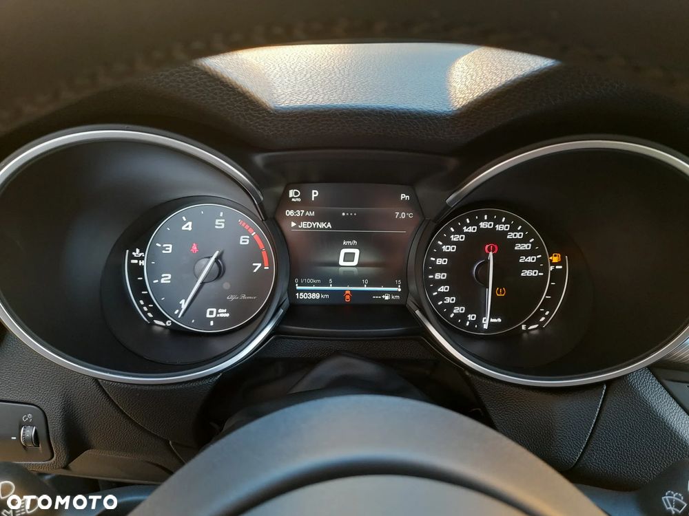 Alfa Romeo Stelvio 2.0 Turbo 16V AT8-Q4 Executive - 27