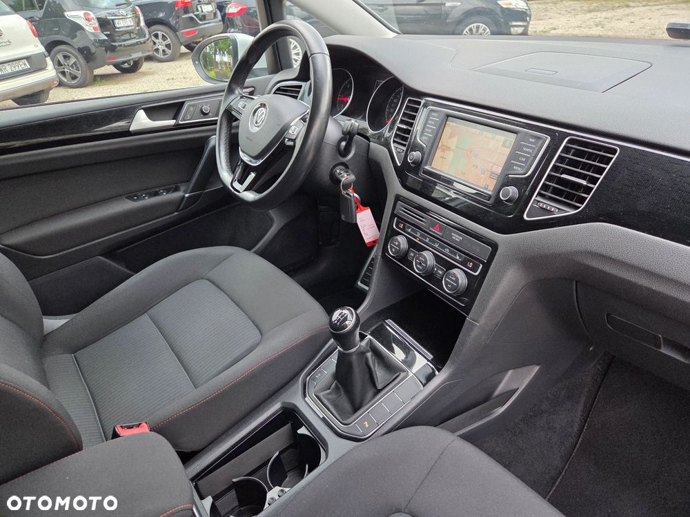 Volkswagen Golf 2.0 TDI Sound - 19