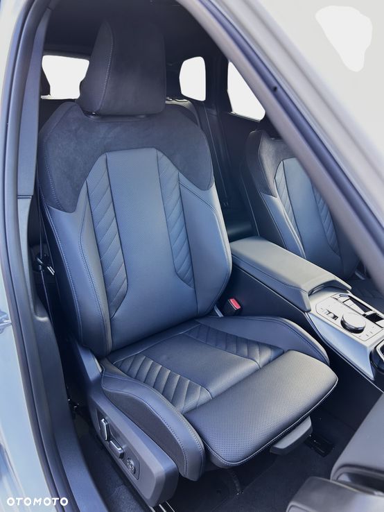 BMW X3 xDrive20d mHEV - 36