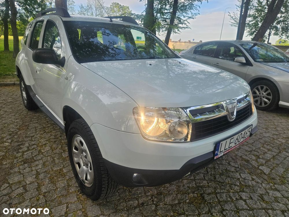 Dacia Duster 1.6 16V 4x2 Essentiel - 9