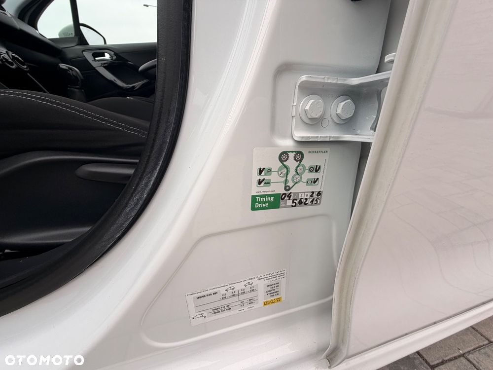 Peugeot 208 1.2 PureTech Active - 15