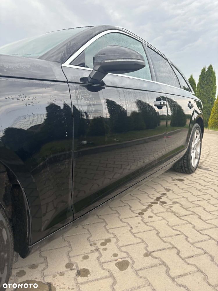 Audi A4 Avant 2.0 TDI ultra S tronic - 3