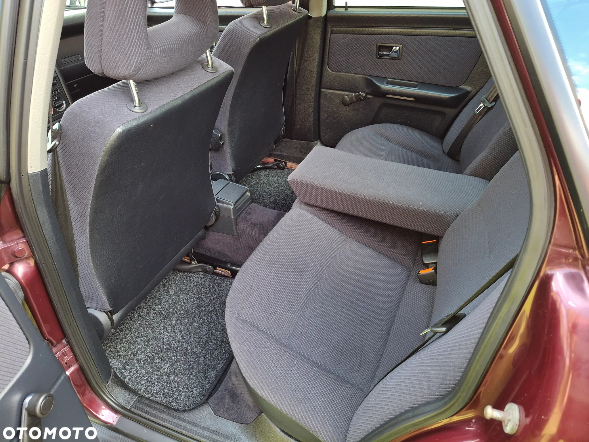 Audi 80 2.0 E - 21