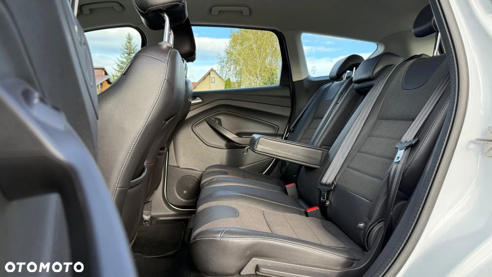 Ford Kuga 2.0 TDCi 4WD Titanium Plus - 34