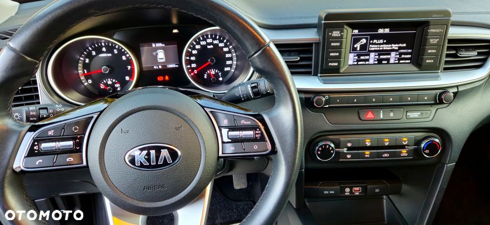 Kia Ceed 1.4 Attract - 7