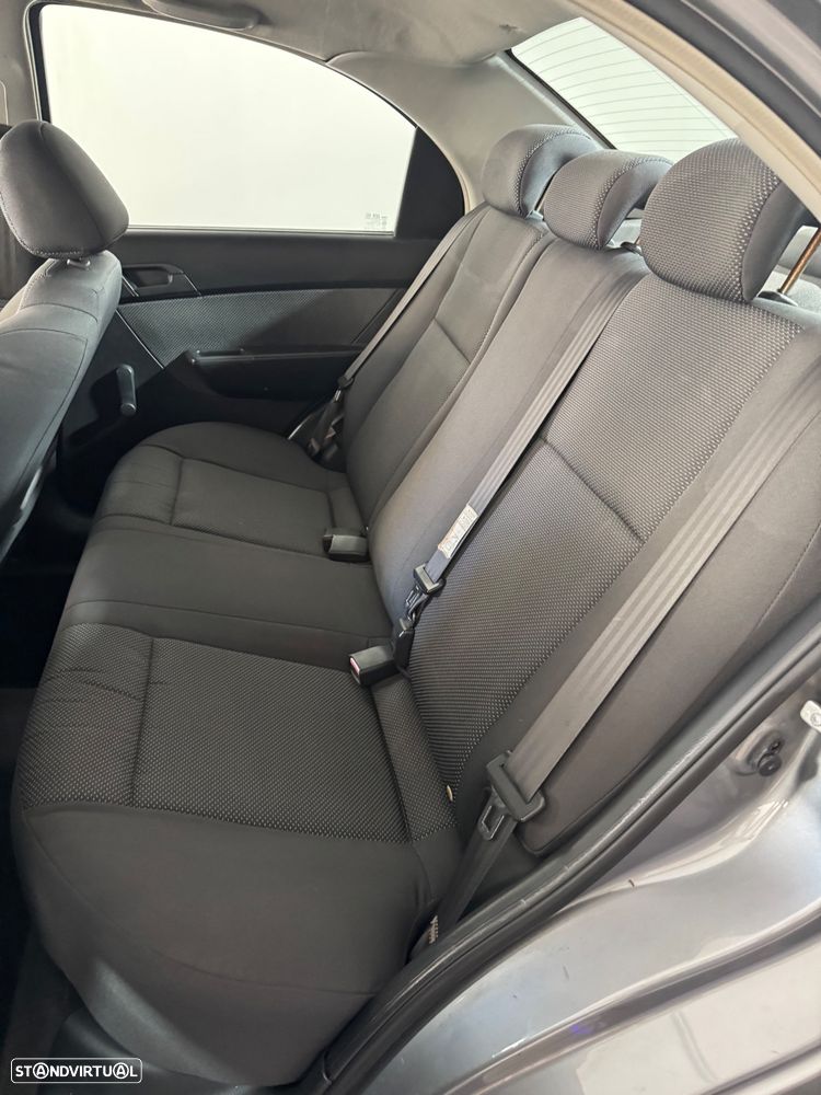 Chevrolet Aveo 1.2 LS - 14