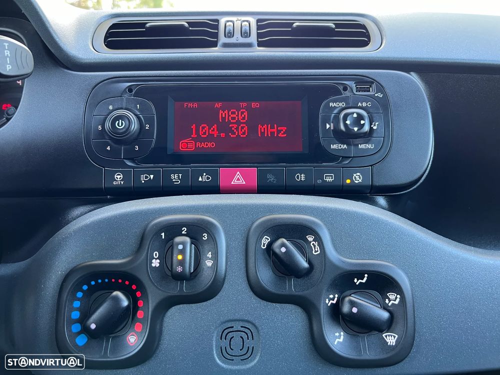 Fiat Panda 1.2 Lounge S&S - 10