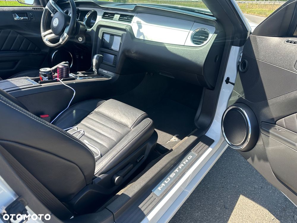 Ford Mustang 3.7 V6 Premium - 16