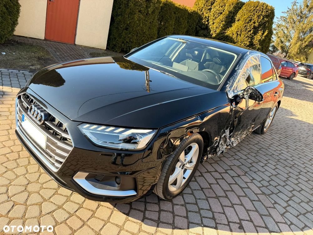Audi A4 Limousine 40 TFSI quattro S tronic - 16