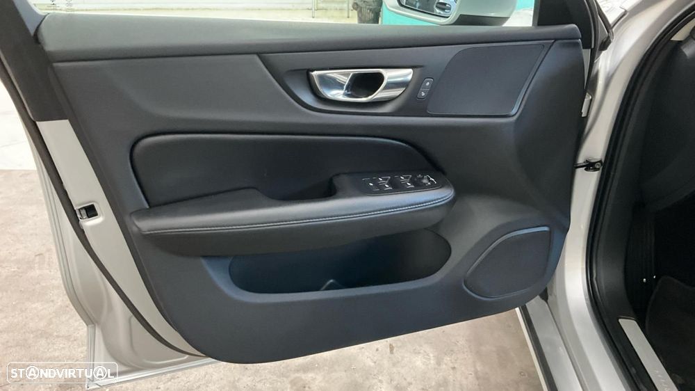 Volvo V60 2.0 T6 AWD TE Inscription Expression - 17