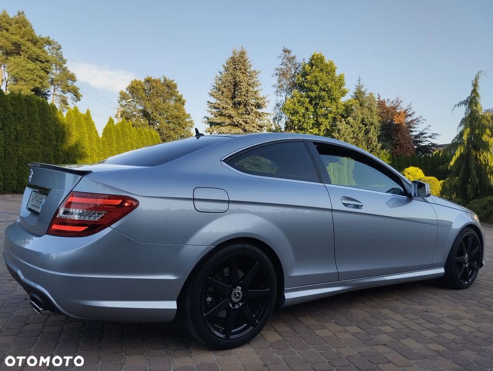 Mercedes-Benz Klasa C 350 Coupe 7G-TRONIC Edition - 12