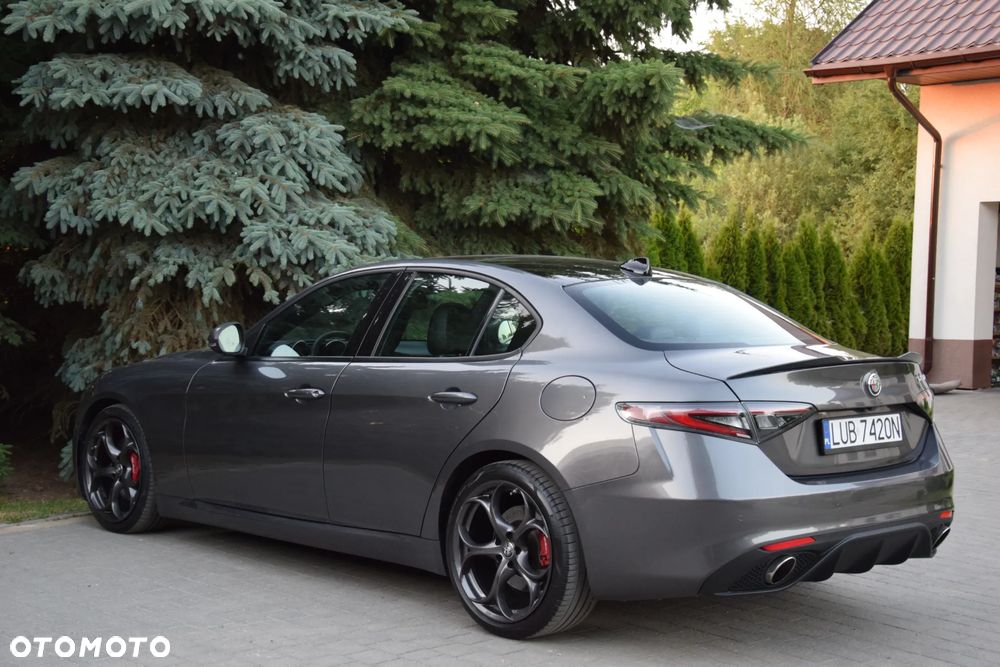 Alfa Romeo Giulia 2.0 Turbo 16V AT8 Veloce - 8