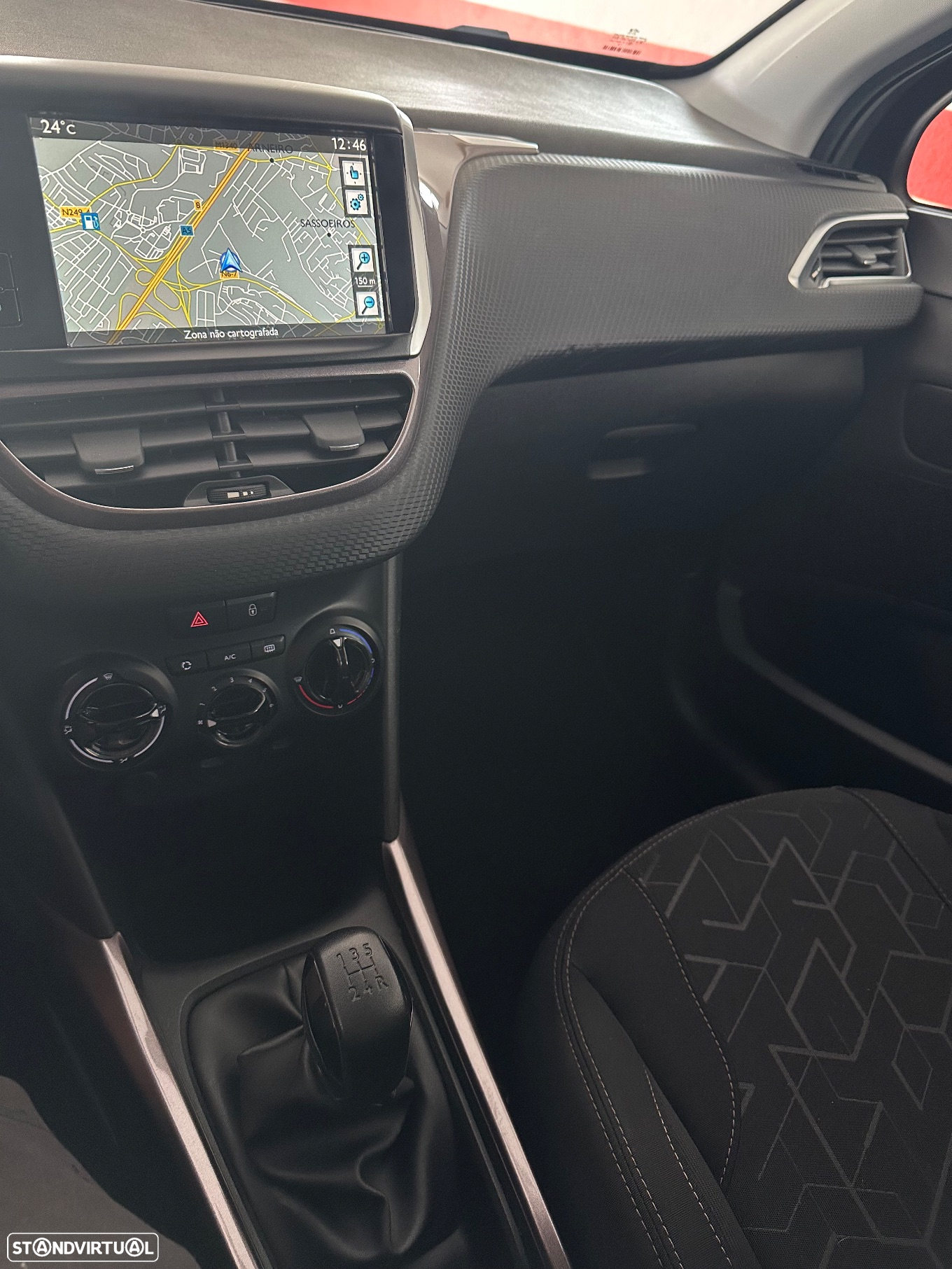 Peugeot 2008 1.2 VTi Active - 12