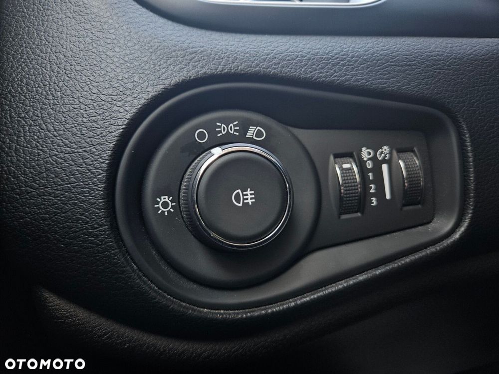Jeep Renegade 1.0 GSE T3 Turbo Sport FWD S&S - 14