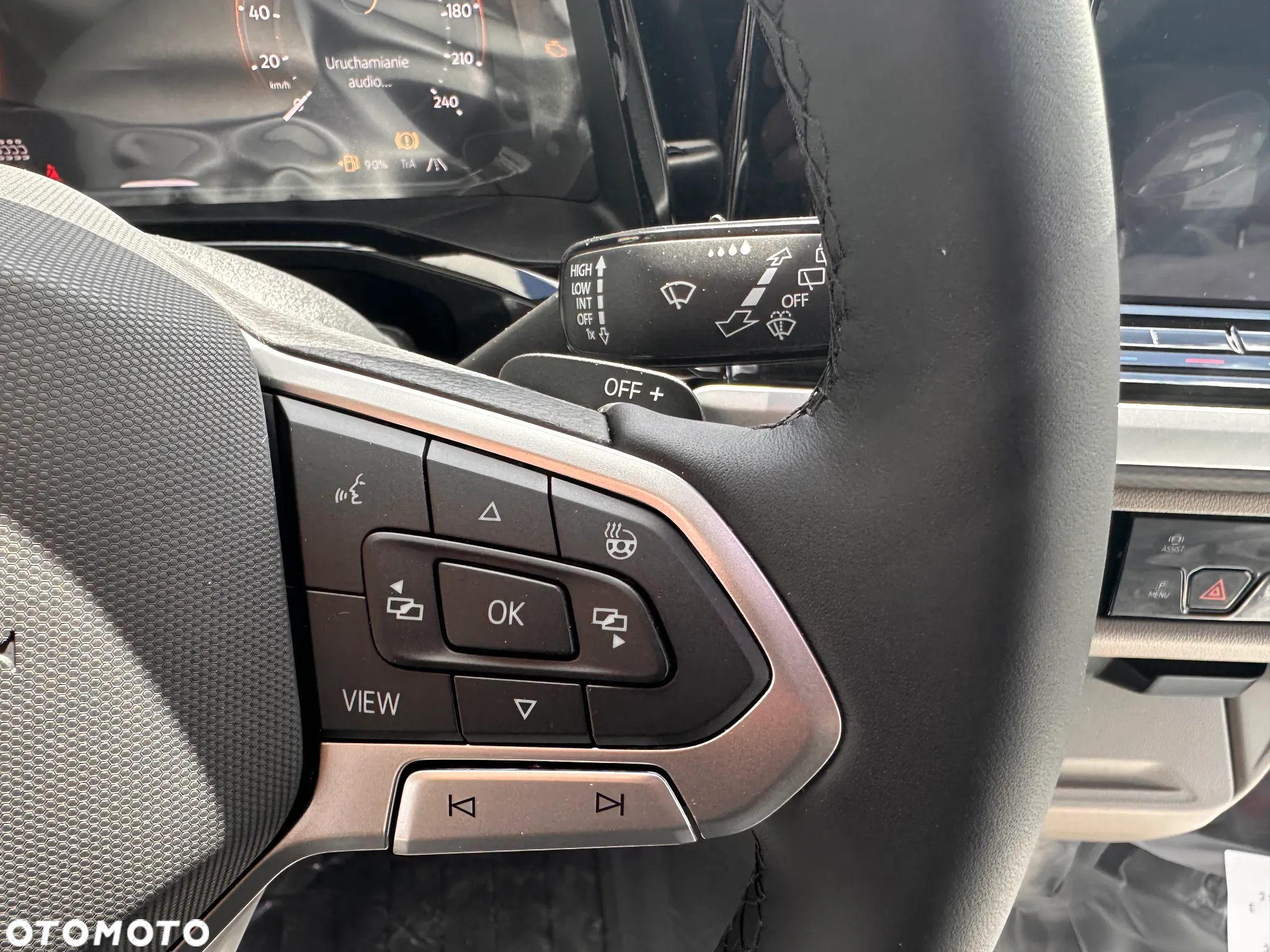 Volkswagen Multivan 2.0 TSI L2 Style DSG - 17