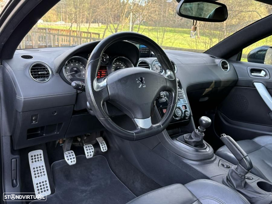 Peugeot RCZ 1.6 THP SE Black Yearling - 18