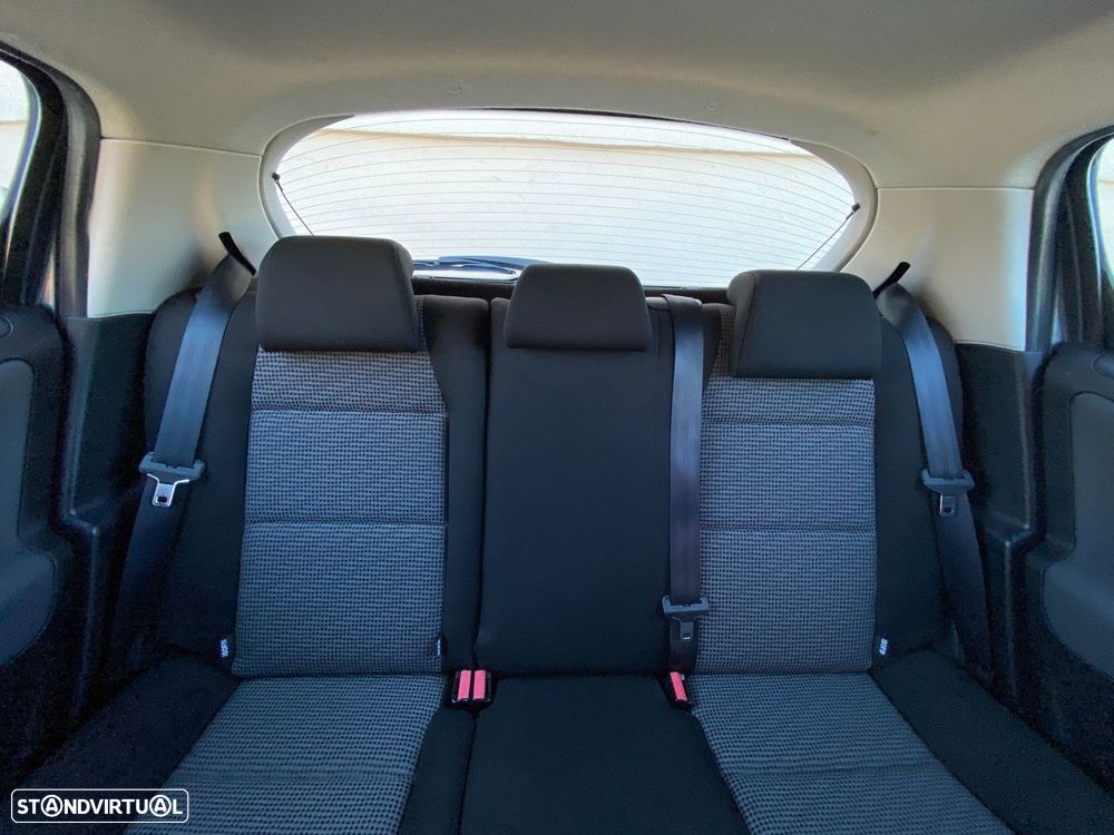 Peugeot 207 1.6 HDi Sport - 10