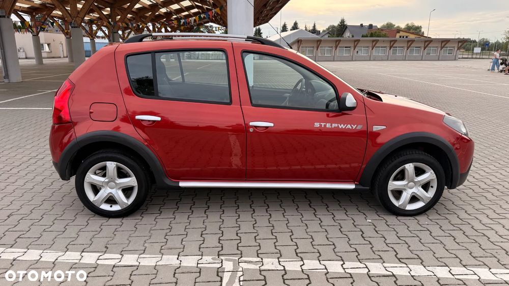Dacia Sandero Stepway 1.6 - 6