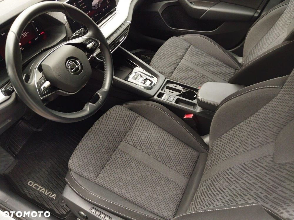 Skoda Octavia 2.0 TDI DSG Style - 15
