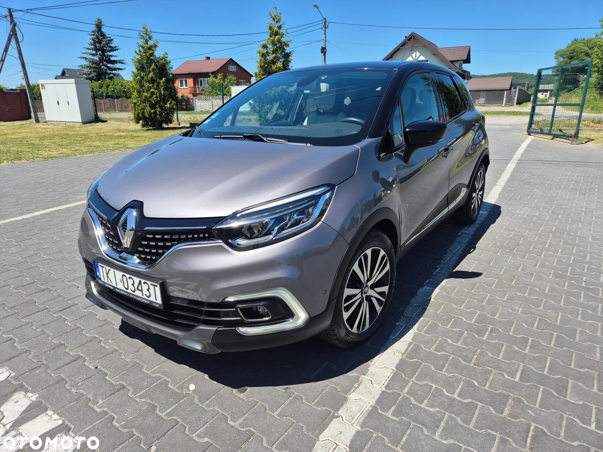 Renault Captur 1.3 TCe Intens EDC - 1