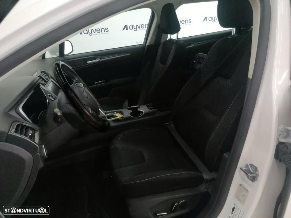 Ford Mondeo SW 2.0 HEV Titanium - 3
